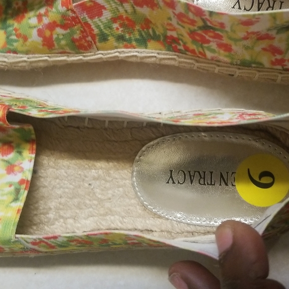 Ellen Tracy floral espadrilles size 9 - Picture 4 of 5